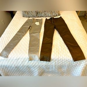 Gibson Latimer fashionable leggings-silver and bronze.